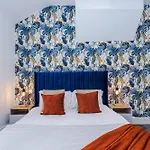 The Hub - 6 Bedrooms & Pool Table Apartment Harrogate