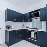 Apartment The Hub - 6 Bedrooms & Pool Table Harrogate