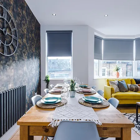 Stylish Boutique Flat In - Sleeps 16 * 해러게이트