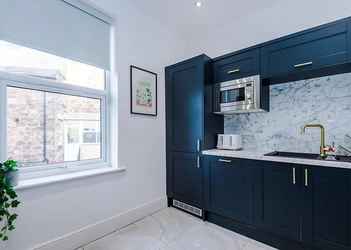 Apartment Sleek 6 Bedroom Abode In Harrogate